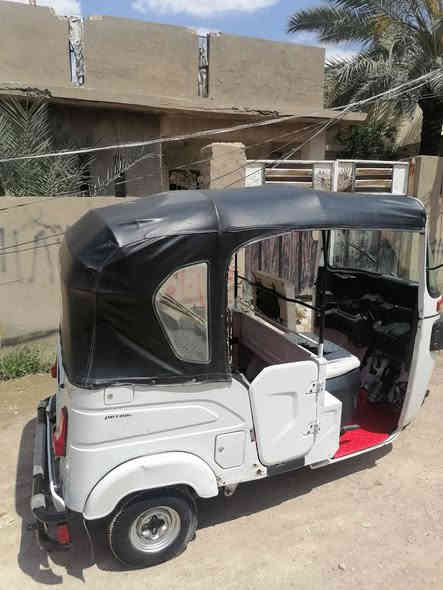 سلام عليكم 
تكتك للبيع موديل 21 مكفول من الضربة سعره 6500000
مرقم ديالى بأسمي عنوان ديالى بعقوبة
الشراي يتصل وبيه خير ويدلل ***********
