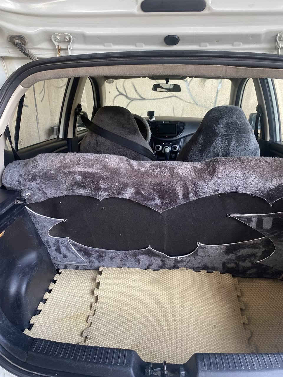 السلام عليكم هواندي i10موديل 2013السيارةًحلو وجاهزة رقم اربيل جديد      مكينه وكير جديدة التبريد من تخم تاير السيارة جاهزة السعر ٧٥وبيها مجال 😇الاتصال *********** واتساب
