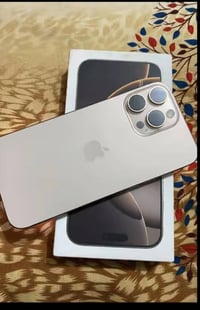 تلفون ١٦برو ماكس التلفون عل وكاله بعد جديد بعده داخل ضمان بطاريته ٩٩مس...