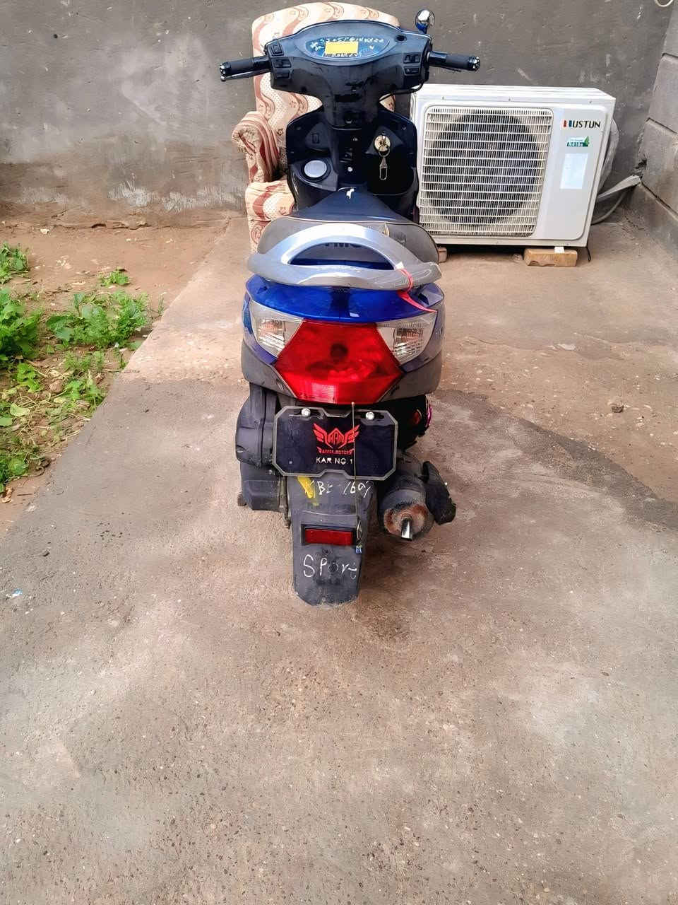 كامكو V2  جاهزه 2015   قبل سبوع طالعه من رمبه لايت زنون ه كيجات اشاير كيلو متر شغال جاهزه من كلشي مكفوله كفاله من الفتح

نريد نشيل واريد ابيعه دراجه حلوه ونضيفه


**إذا كنت صاحب هذا الإعلان وتريد حذفه لأي سبب، رجاءا أرسل رسالة إلى الدعم الفني**