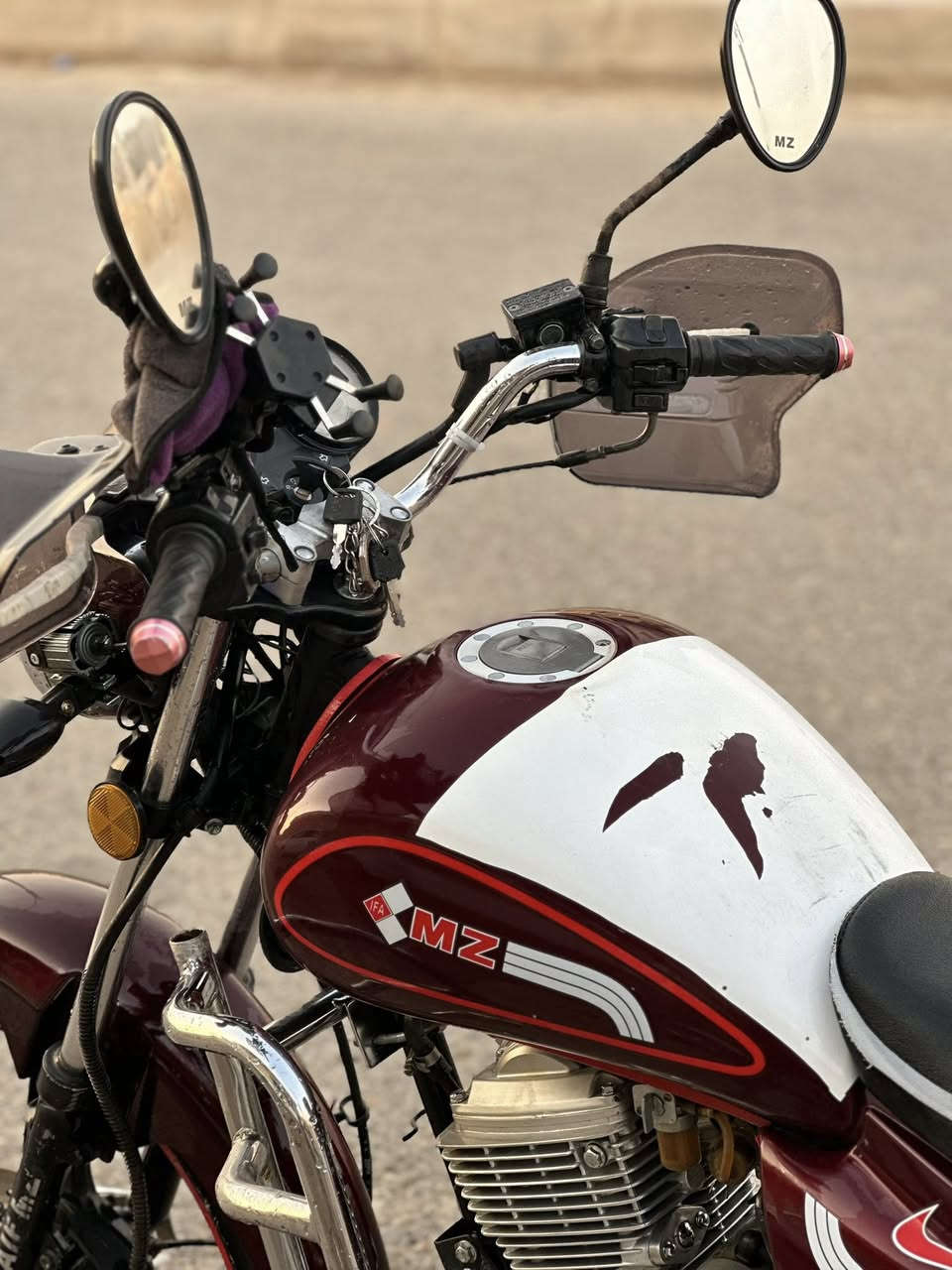 سنكي ناصي MZمكينه 200
موديل ٢١ 

كشر بلاد بعد احله من الصور 

دراجه كفاله عامه من التاير للتاير 

سويجات ٢ 

بصمات ٢ 

اوراق اصوليه اصوليه يعني منفيس مو بس رقم شاصي 

حته الدوشمه مالتها بلاد 

ماطور نضيف يرادله ترتيب كهربائيات شويه يعني كماليات 

السعر مليون و 100 

عنوان صلاح الدين بلد

***********
