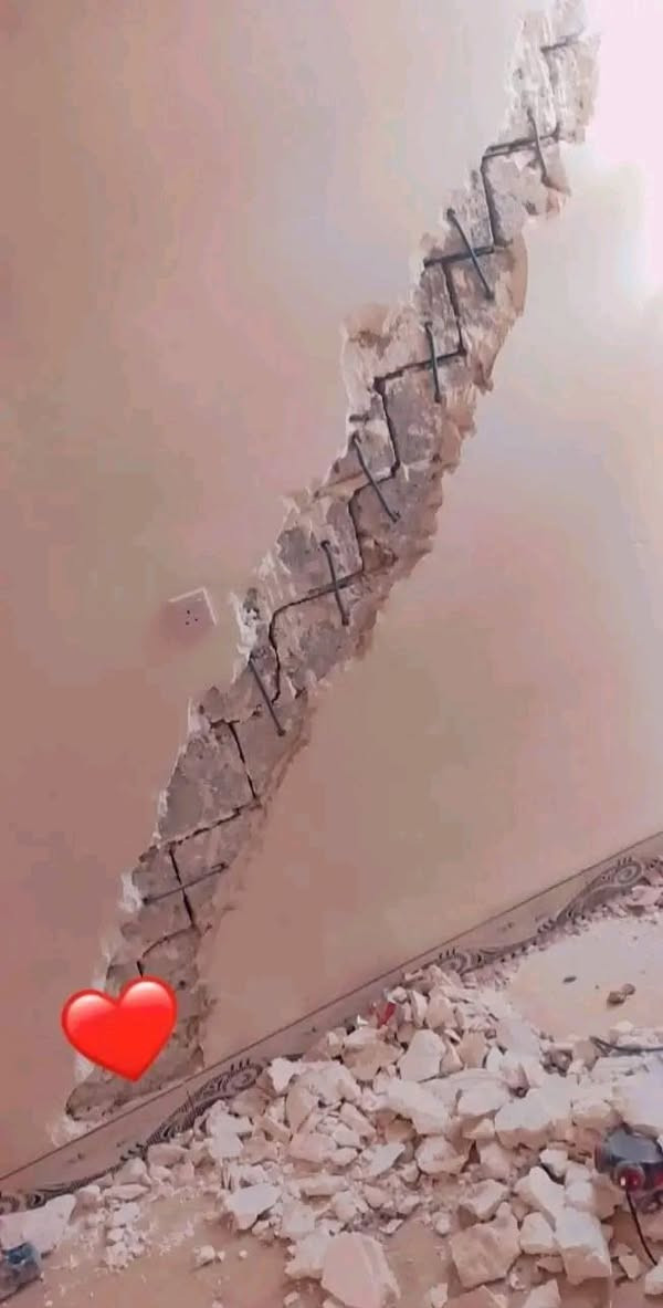 الي يحتاج هداد تفليش تصعيد مواد البناء رمل سمنت ابلوك قشط جدران رفع إنفاذ تنضيف بيوت قلع ارضيات تنظيف حدايق صب ارضيات تصفيط اساس اي شغل نشتغل كلو أسعار مناسبه عندي كادر كامل ***********////***********
