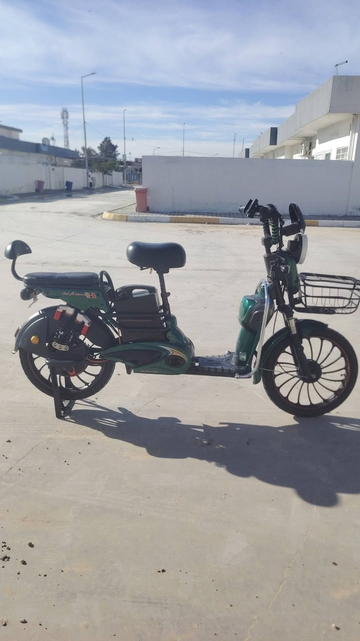 السلام عليكم بيسكل🚲 شحن للبيع موديل2025 سرعه 99💯4نمر تيرات جديد  ليت زينون كامل مكمال💯 بك ليت شقال شحنه جديد5بطريات جديد بيسكال🚲 فوللل نضافه دبالاشاره السعر 250او بي مجال للشراي خابر او ادلل ***********مكاني كركوك دوميز
