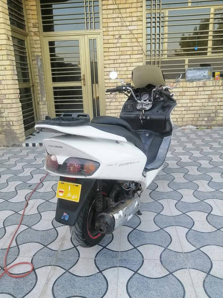 سلام عليكم فورزه 0،6 دراجه جديده مكينه نضيفه مفتوحه ولفات بس كهربايات كله شغاله رقم الهاتف مكان ناصري سوق الشيوخ ناحية الطار السعر 650 وبيها مجال 

***********1
