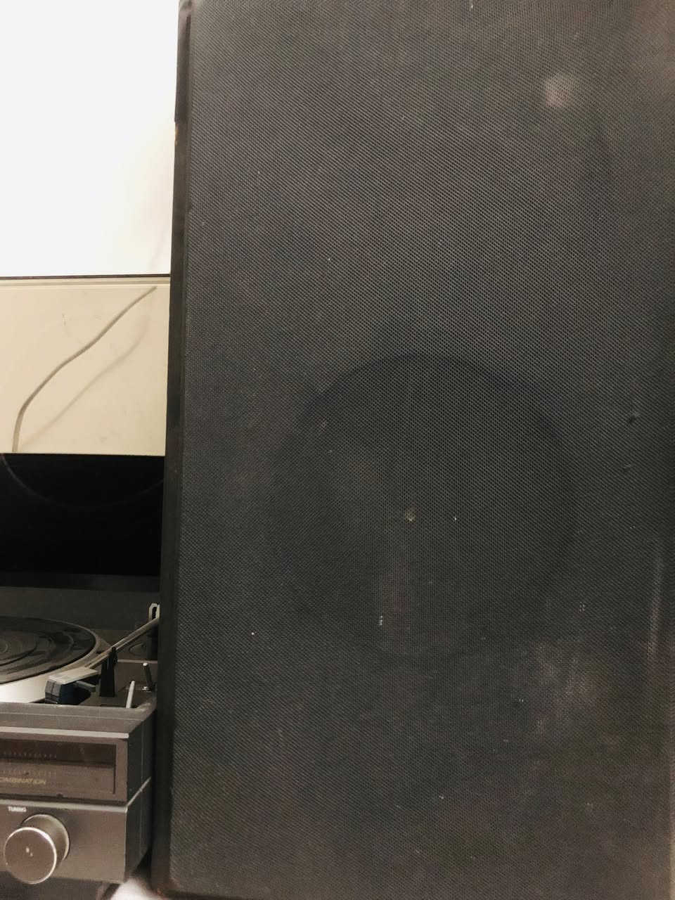 السلام عليكم
جهاز مسجل +راديو ثلاث موجات +كرام فون 
الجهاز كُلة شغال فقط الكاسيت يعلس الشريط 
جهاز جداً نظيف وسحب الراديو قوي كُلش والكرام شغال  فقط الكاسيت بي خلل 
سعر الجهاز. 75. الف مع التوصيل 
***********
