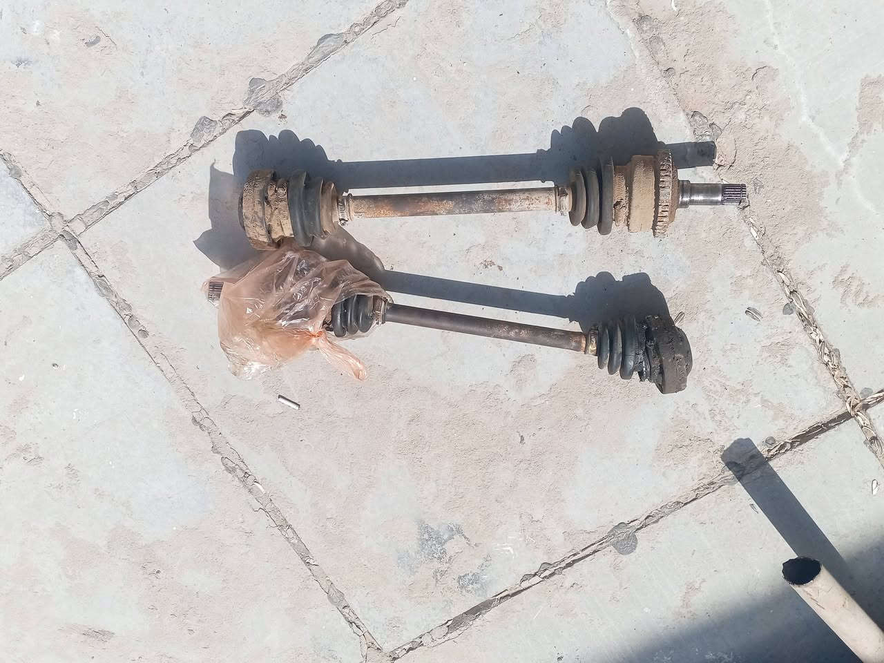 سلام عليكم 
كير ومحرك 20
غراض اوبل تفصيخ
الرقم ***********
مكاني بغداد
