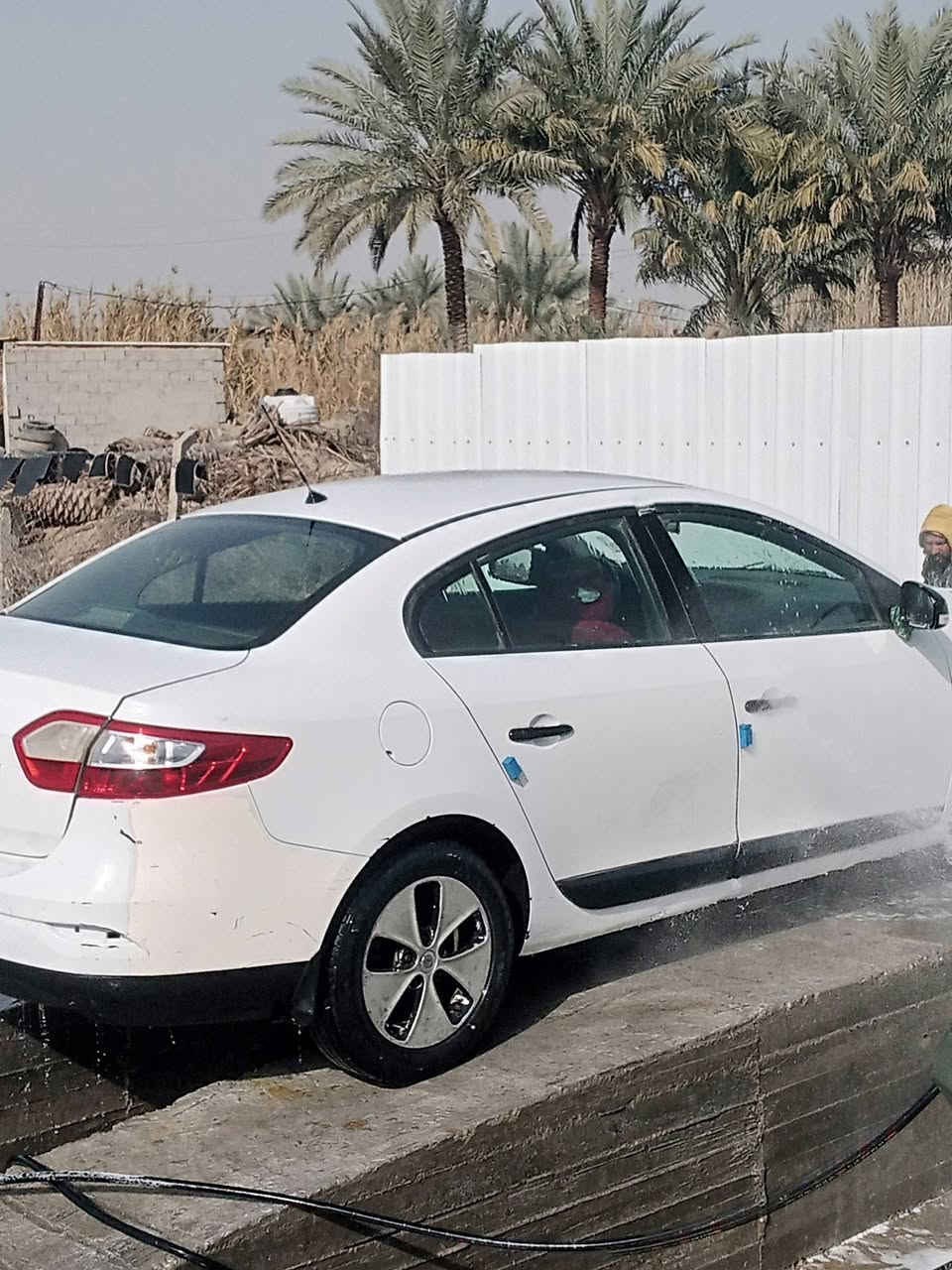 السلام عليكم رينو فلونس موديل 12 بابل سنويه نهايه 26 جاهزه بيه صبغ نص باب الخلفي التبريد ميشتغل السعر 52
***********والرقم الثاني*********** موجوده بالحله مكينه قبق اصفر
