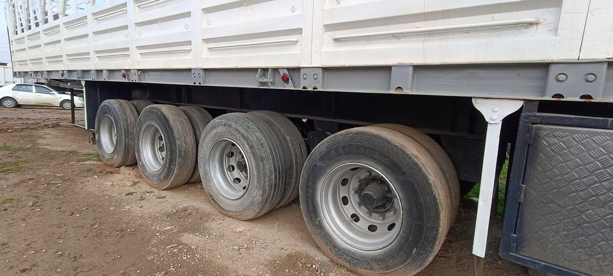 عربانه طول   12 /60 
ارتفاع 180
 دنكير صيني 4
صاصي اوربي 
السعر 100 $ وبيها مجال
رقم صاحبها
***********
***********
