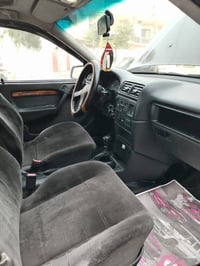 فيكترا • ١٩٩٢ • حجم ١٦