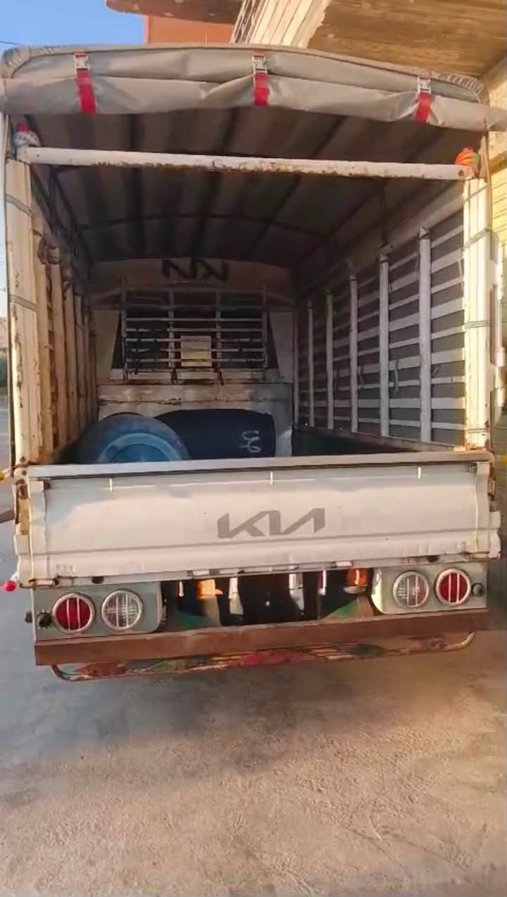 🚛 للبيع بودي كيا حمل 4000 موديل 2024 – فحل
❗ سبب البيع: تحويل البودي إلى كابينة براد، وليس لوجود أي عيب.

✅ المواصفات:

* بودي كيا حمل 4000 موديل 2024 (فحل).
* مجحر جلال حداد.
* دعامية جلال حداد.
* قفص جلال حداد.
* بودي ستيل خالص بسماكة 2 ملم.
* جادر حسن فيصلية.
*طفاريات.

💯 البودي نظيف وجاهز للتركيب مباشرة.

📞 للاستفسار والتواصل:

* ***********
* ***********
