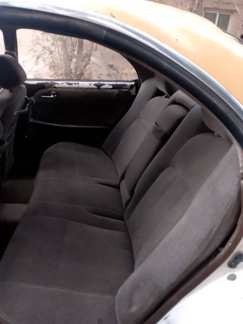 سيارة للبيع شيزر بالاصل لون ابيض محرك ونجي وكير خير من يم الله مكان سيارة خور الزبير سعر 25 وبيه مجال رقم الهاتف ***********
