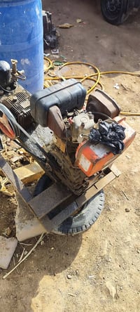 مولد للبيع شغال شرط ما مفتوح كاز مكان لعماره 07725156894