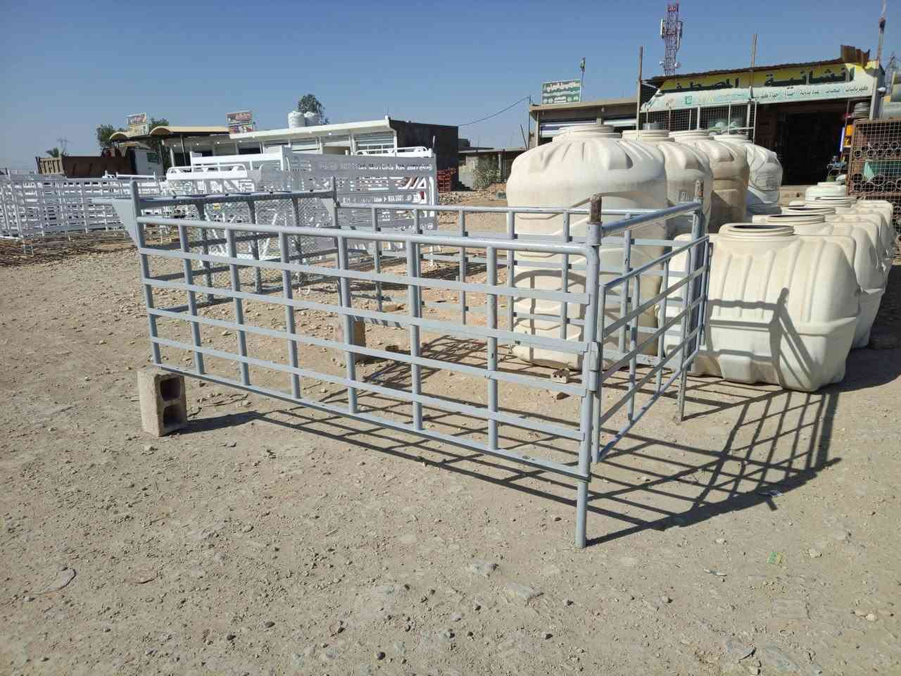 السلام عليكم اخوان لبيع محجر كيه نثيه  حديد 2 ملم مكان بغداد تقاطع نهروان ***********
