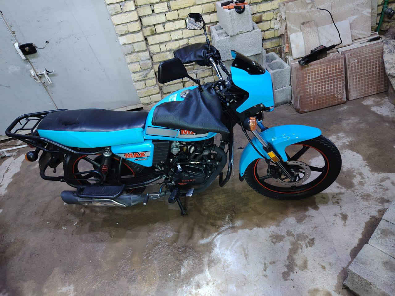 سلام عليكم شباب دراجه دايون مديل 23 رقم سنويه. تحول نفس اليوم سعر 2.400 بيه مجال الاتصال ***********
