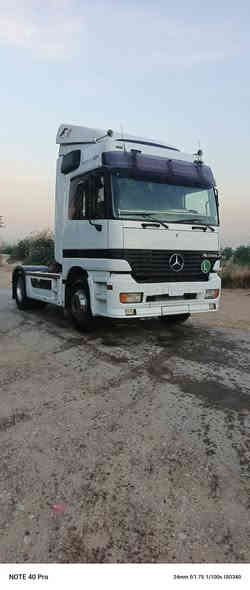 السلام عليكم للبيع اكتروس موديل ٢٠٠٠مكينة 8 دبل تيربو كير 240 رتايدر 5 طكات  رقم انبار تحويل مباشر مربوطة جوانب متحركة المكان بغداد بسماية مشروع الوحدة السعر 230 وبيهة مجال للاستفسار ***********
