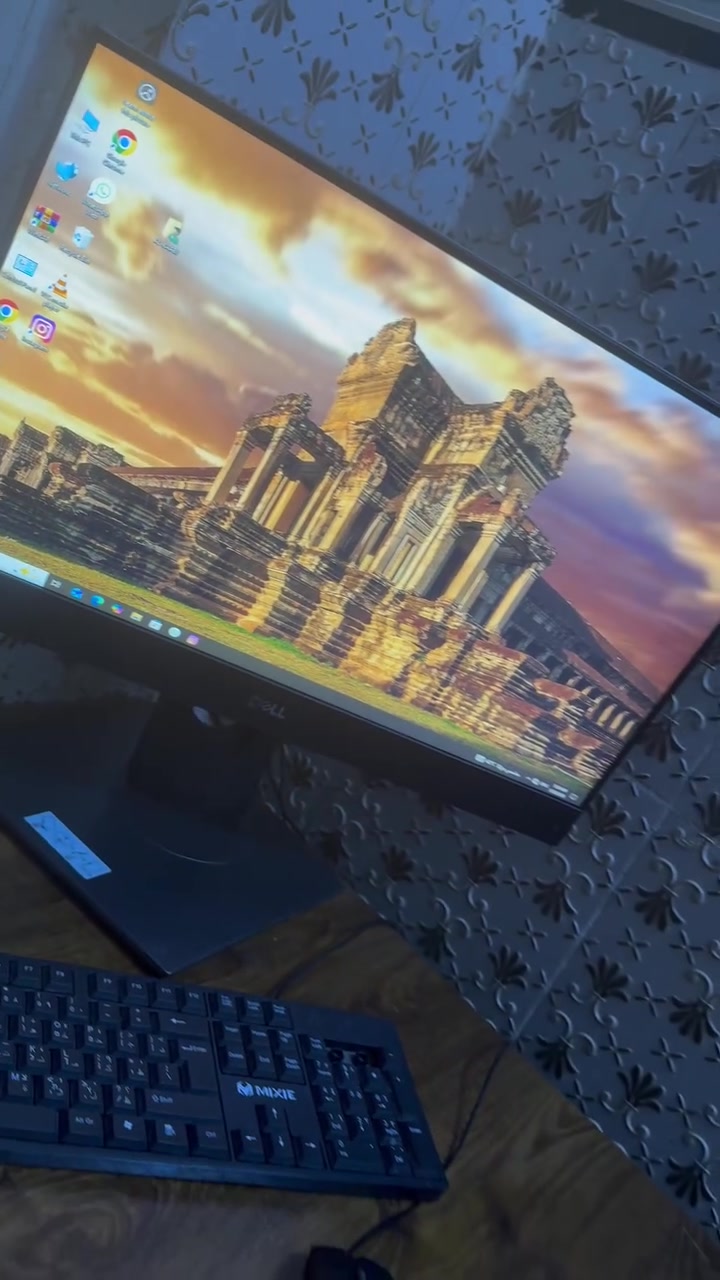 السلام عليكم
حاسبه DELl 

جيل الخامس 

نضيفه مستعله قليل جداً 

السعر :350

وبيه مجال ✅..
المراسله على الخاص


**إذا كنت صاحب هذا الإعلان وتريد حذفه لأي سبب، رجاءا أرسل رسالة إلى الدعم الفني**