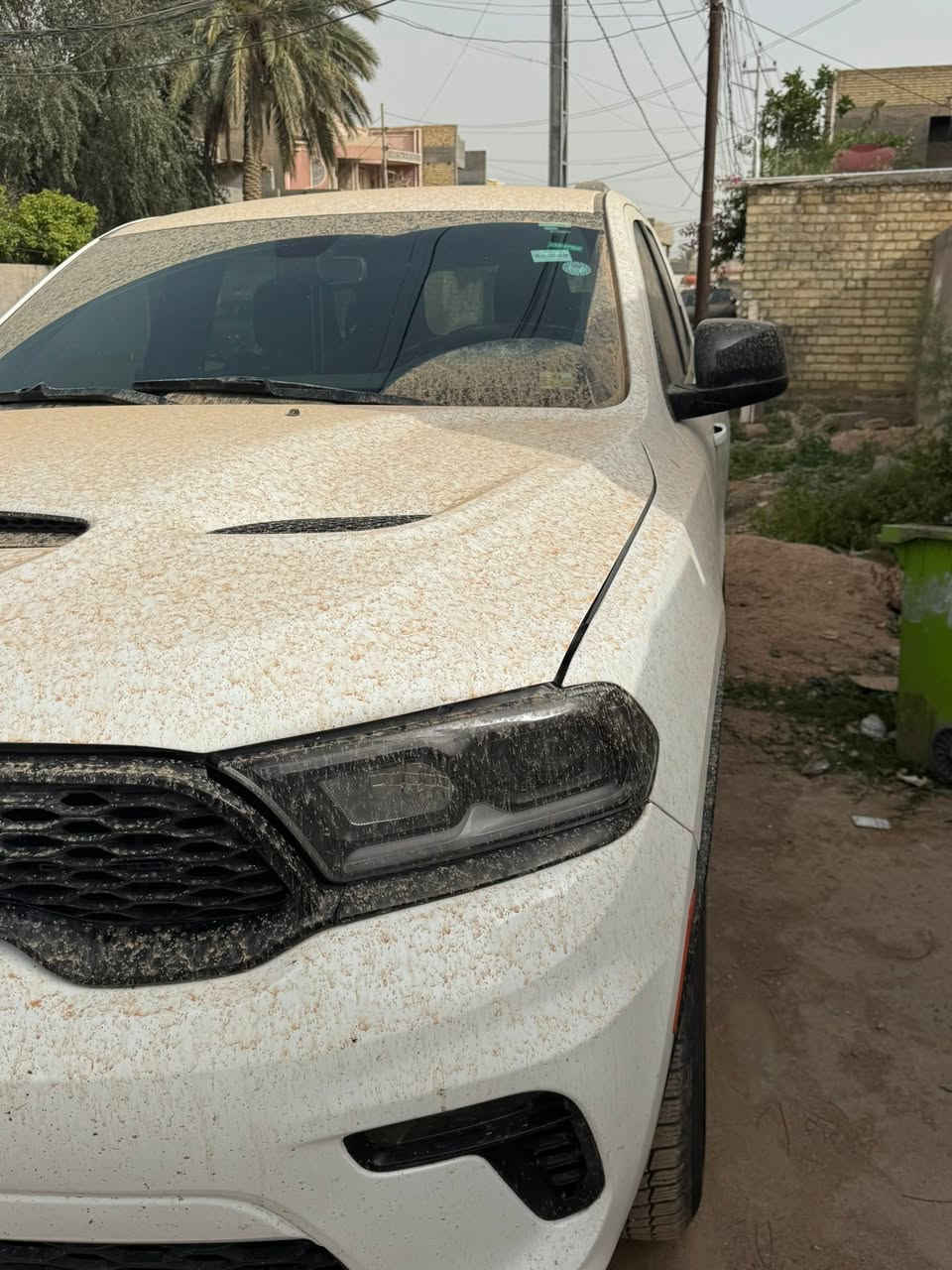 السلام عليكم 

اخوان دوج دورنكو 
موديل 2024 
رقم اربيل دولي 
حادث سياره جاملق بونيد دواخل بصيطه بيه بس شويه بخشم شاصي تعديل بارد 
سياره بساتم 14 يعني لاا دونز ولا تكطيع حط بانزين عادي 
مواصفات sxt 
رادارا جانبيه 
نقطه عمياء 
هيتر سكان 
هيتر كشنات 
اندرود اوتو
ابل كار بلي 
تبريد 3 قطع 
بجم srt 
بعد بيه مواصفات معروفه مواصات الsxt
اخوان سياره ما بيه شخط يعني لا بارد ولا تكحيل فقط قطعتين الباقي كله سليم نضافه 100%
السياره بيه كتاب تضليل 80%
السعر245 وبيه مجاال 
واتساب ***********
