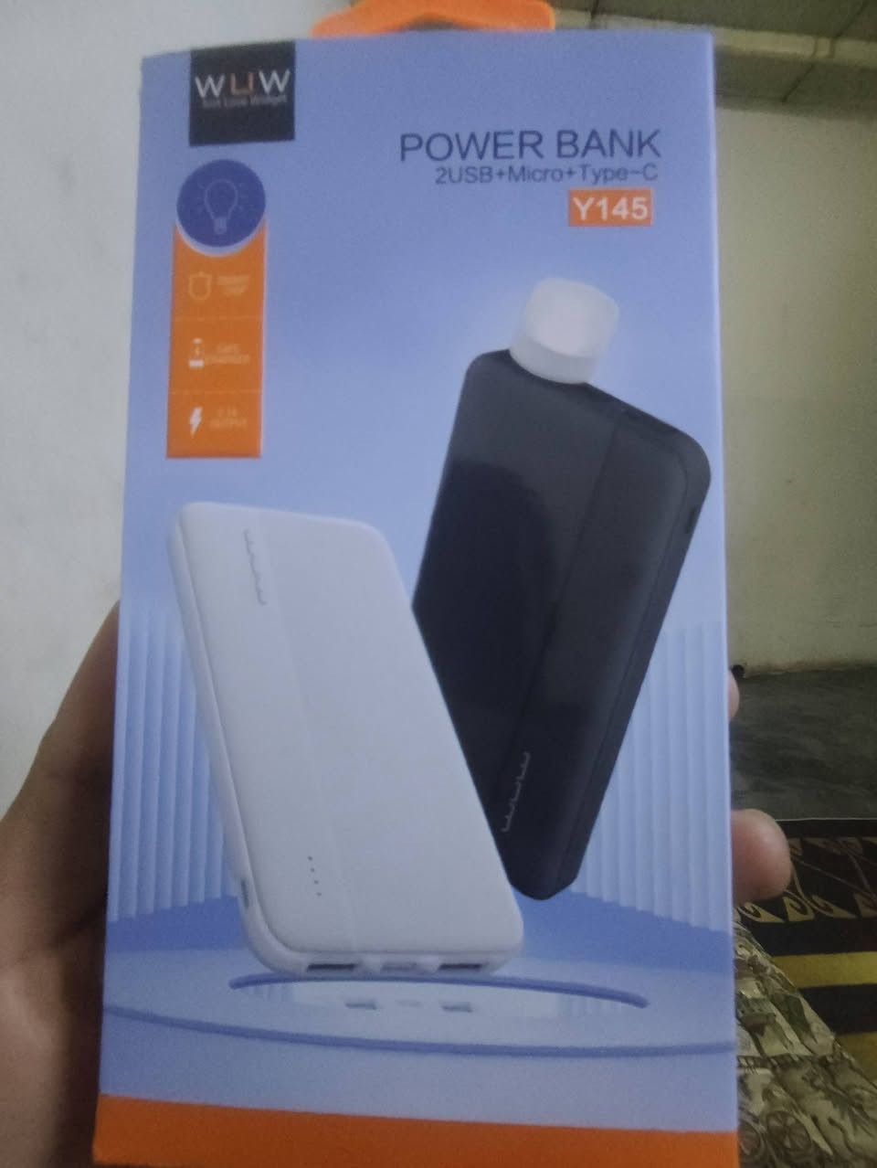 السلام عليكم شاحنه موبايل 📱 بور بانك للبيع مستخدمه 9 ساعاة فقط رقم 📱 ***********
