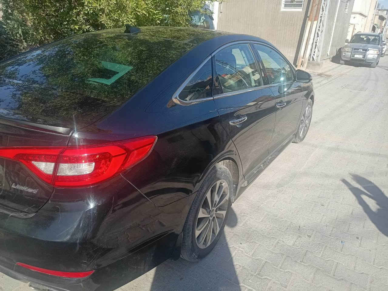 للبيع للبيع
 سوناتا  2016
 المحرك  2400 
اللون اسود 
رقم بغداد
السعر 107
فوول مواصفات (Limited)
 بانوراما 
مفتاح التشغيل بصمة
 رادارات
كشنات كهربائية 
تدفئة تبريد بالكشنات
تبريد  مناخين منفصلين و قطعتين تبريد امامي وخلفي
 لايت زينون + LED
 كشافات 
ايرباك عدد AIR BAG 6
 ويل كب 17 - 5 تايرات
 4 دسك
اشاير بالمري
 قبضات أبواب من النيكل
 اريل نفيگيشن
 مثبت السرعة Cruise
تحكم ستيرن جهتين
 المودات وأوامر الصوتية
 أوضاع القيادة  Drive Mode
 فحص أنظمة السيارة 
 حساسات ضغط اطارات (گيج التايرات).
 ABS  
 نظام مانع الانزلاق
 
 مخرج منفذ الطاقة ⚡
   Bluetooth / USB
وارد امريكي حادث جاملغ امامي وبنيد وباب السايق وجاملغ الخلفي بي تصليح بسيط
هواي بيها مواصفات بعد
للتواصل على الرقم 
*********** حلة, بابل
