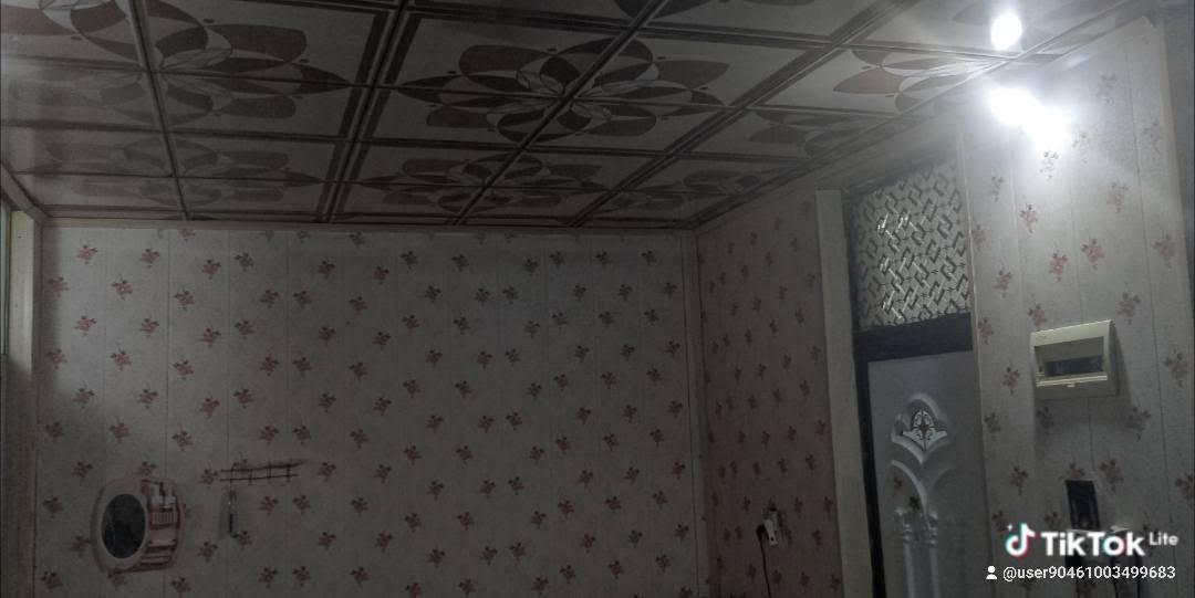 بيت للبيع مساحة 108 سند 25
طريق كربلاء خلف المرور  سعر 65 وقابل للتفاوض
طريق 2 على زوير الغربي  
***********
