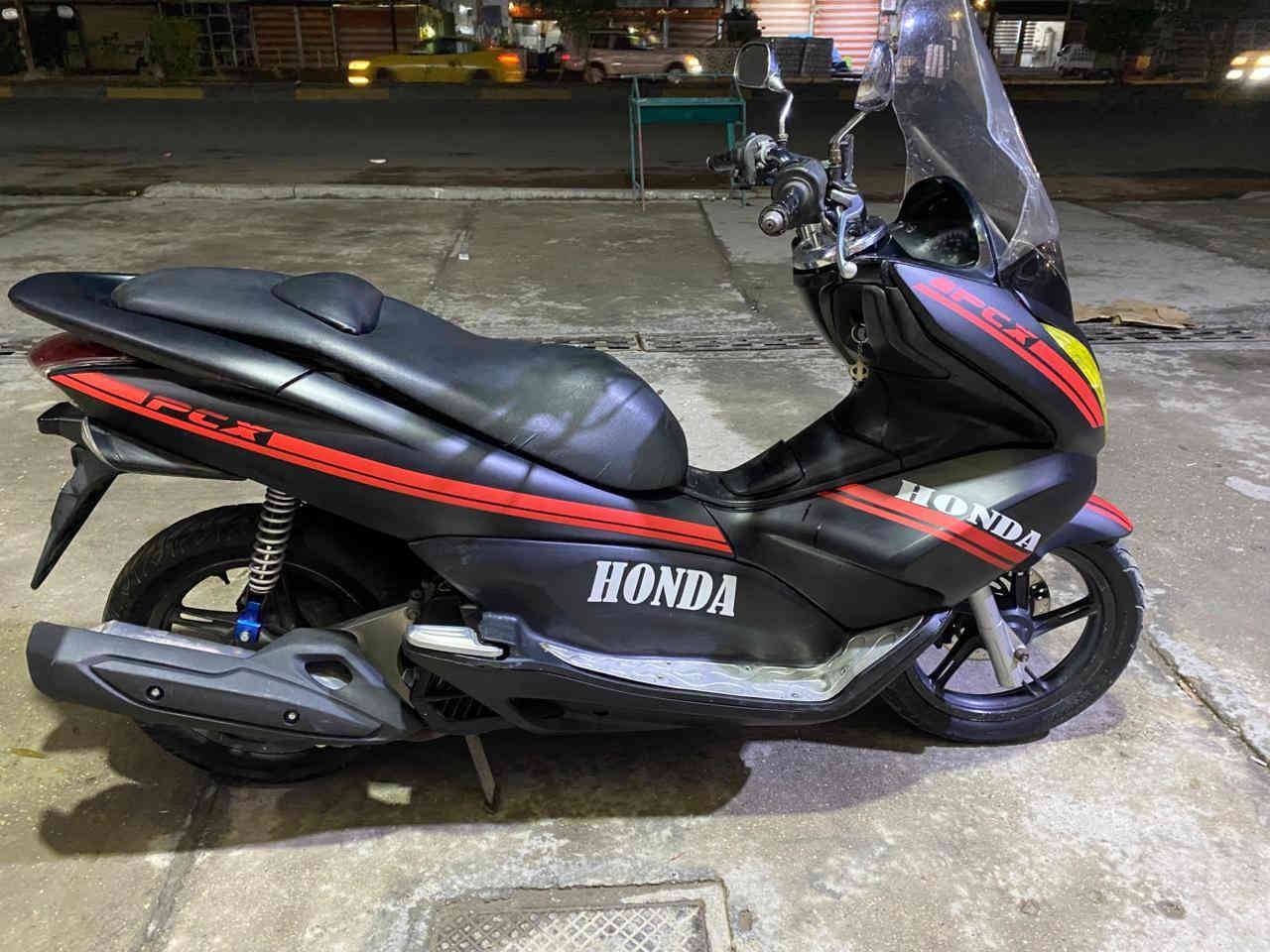 سلام عليكم دراجه PCX ياباني gf لون مميز شلعه معدل خير من الله مكينه مكفوله كفر موشم اسود طافي لجماليه حساس زدحام حساس ستان شغال كهربائيات كله شغاله لايتات زنون السعر (مليون 250) مكاني بغداد حي النصر رقمي ***********
