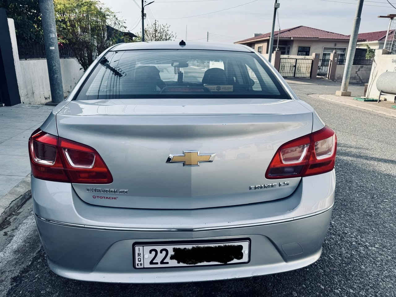 للبيع 
شوفرليت كروز 2016 خليجي Ls
مواصفات الخليجي المعروفه 
تحكم ستيرن جهتين 
كروز تثبيت سرعه 
شاشه ايباد 
كامره 
مكفوله من الصبغ من الدعاميه للدعاميه 
السياره كلش نضيفه وجاهزه بدون عيب او نقص تخم تايرات جديد كير محرك بالشرط 
رقم وهزه وسنويه كلها جديده وبأسمي تحويل بشرط رقم اربيل مكانها اربيل 
للاستفسار ***********__***********
