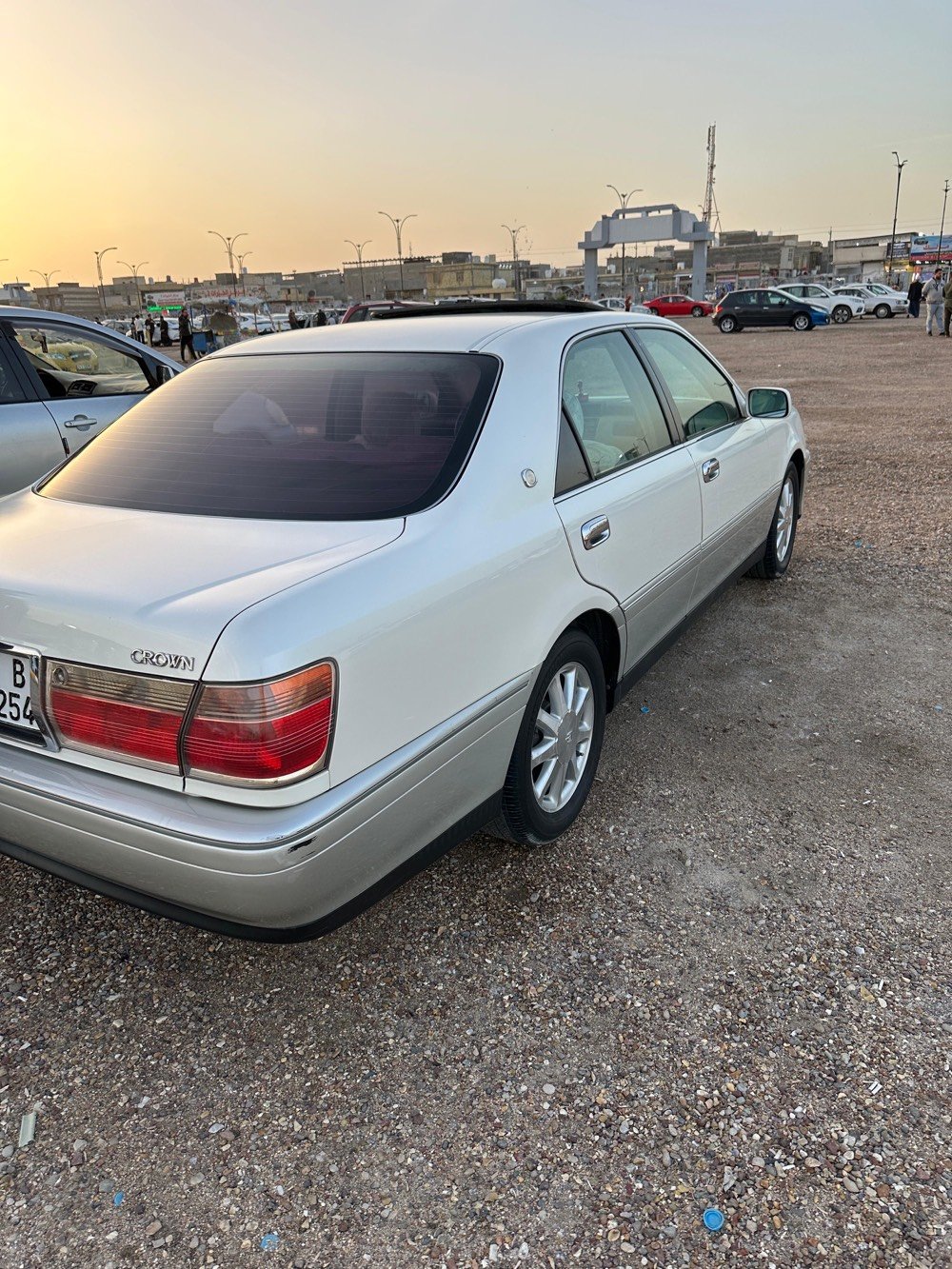 جنون للبيع مديل2000 فتحه 4دكم تبريد خلفي ثلاجه قفل سرعه ديفور كبير سياره فول ما عده كرستال سياره دخول جديد تحويل ثاني يوم كفاله كص نقل جثه تخم تاير ما ماشيه ب لعراق