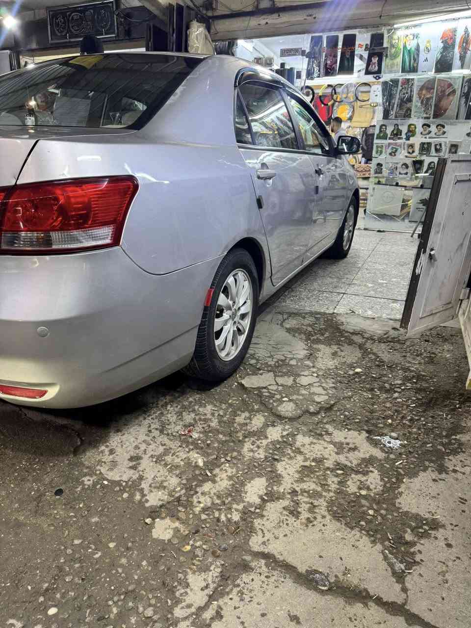 السلام عليكم
بيوايدي جي3 موديل2015 رقم بغداد نكليزي السنويه لل29
السياره فول مواصفات مكينه1800 كير اوتماتيك
كير ومكينه وتبريد مكفولات تخم تاير جديد صدر جديد 
السياره ماشيه 150وبيها جاملغ وبنيد باقي السياره 
مكفوله
السياره جاهزه على 24حبايه ربع مذب عليها
ماشيه 155حقيقي
العنوان بغداد البياع 
السعر 58وبيها مجال قليل 
***********
