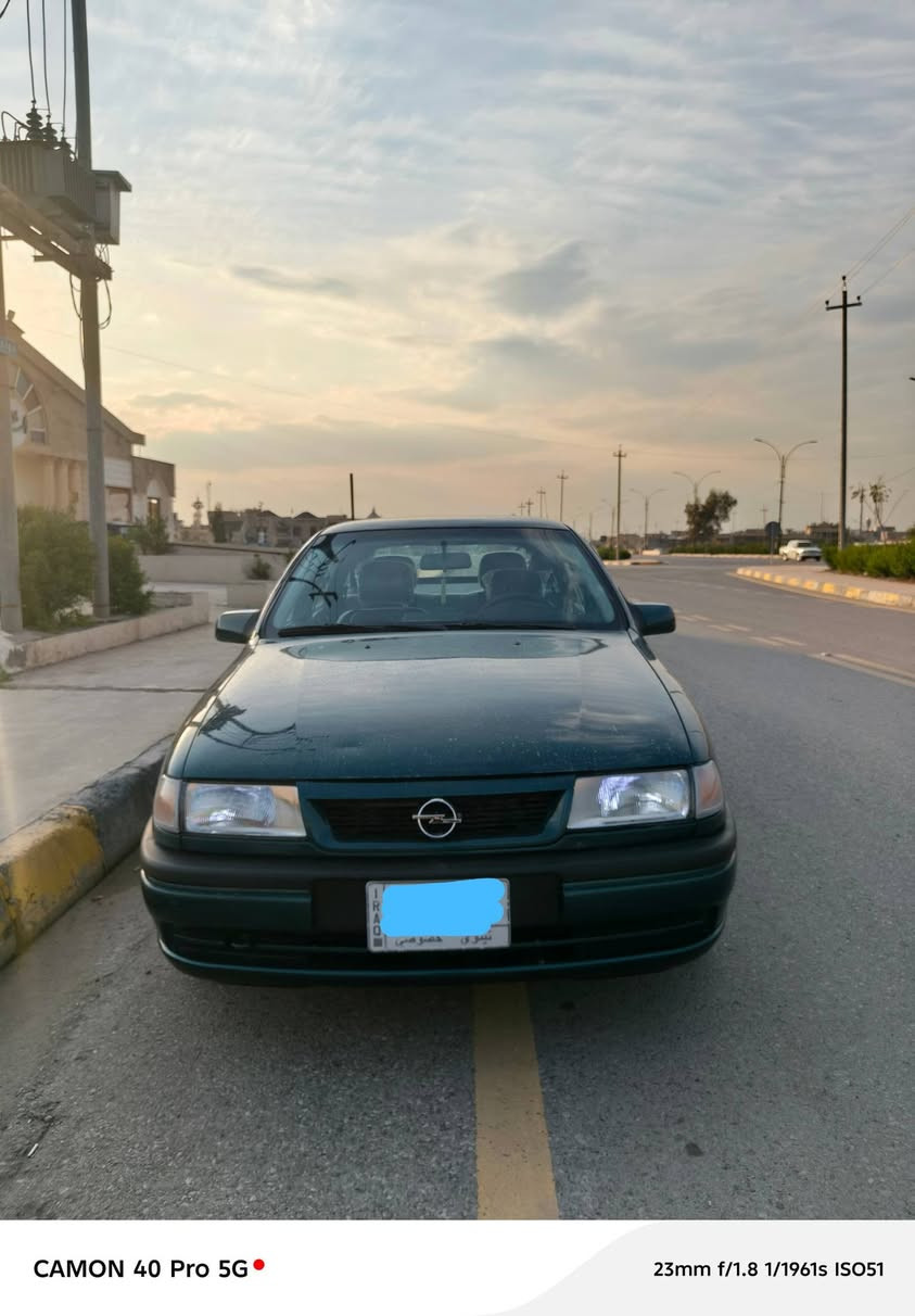 السلام عليكم
سياره أوبل فكترا حجم 20 موديل 94 تبريد وجوم كهرب مرايا كهرب Abs 4 دسكات  داخل صاج دبل ايربك بيها بس دواير مصبوغه شرط الوكالة والتحويل  كاربون بانزين موجود سنويه 2028 رقم نينوى مشروع وطني 
للاستفسار على الرقم 
غير متواجد على الفيس 
***********
***********
