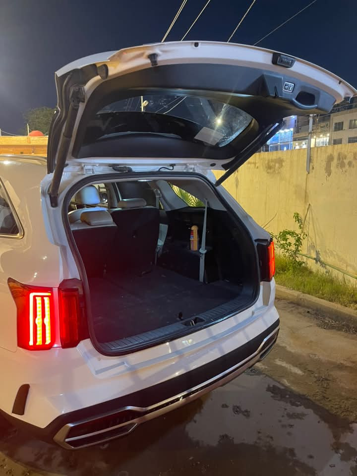 سورنتو موديل 23 4x
ماشيه 38الف

سياره مكفوله فقط بيهة ملاحظتين بسيطات 

سياره اعلى مواصفات

مكينه 6سلندر

7راكب

4x 
بنروما

بصمه /تشغيل عن بعد

كشنات جلد +كهرباء +تدفئه وتبريد

شاشه جبيره + كامرات محيطيه

تبريد ٣ قطع منفصل

صندوق كهرباء

لايتات عدسات

٤وضعيات قياده

هاند بريك دكمه

اوتو هولد

السياره رقم بغداد بسمي 

مكان السياره نجف

السعر 285ورقه وبيه مجال

رقم الهاتف ***********
