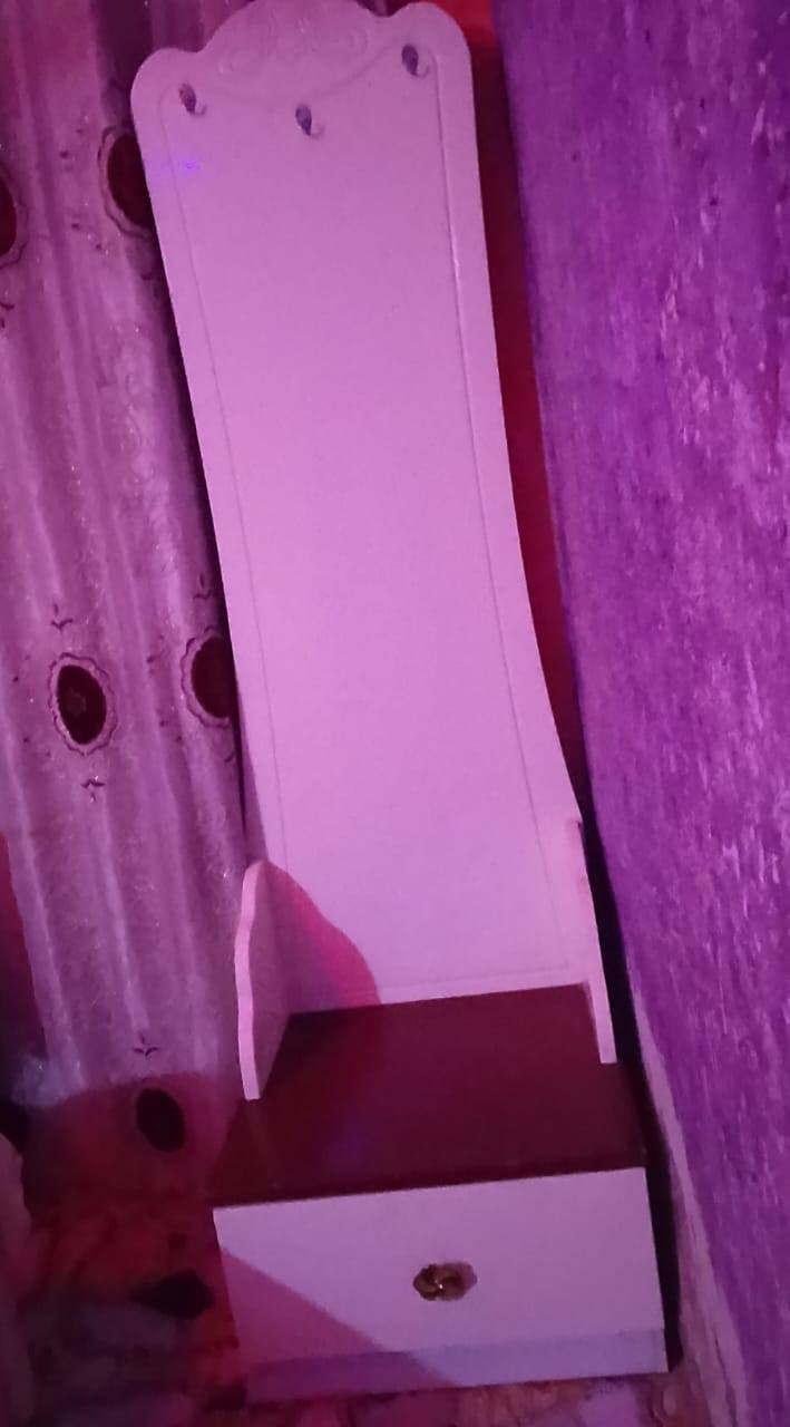 غرفه إيطالي لبيع 850وبيه مجال قليل بكاني حي الحيم غريب على دبيه0 771 709 8971
