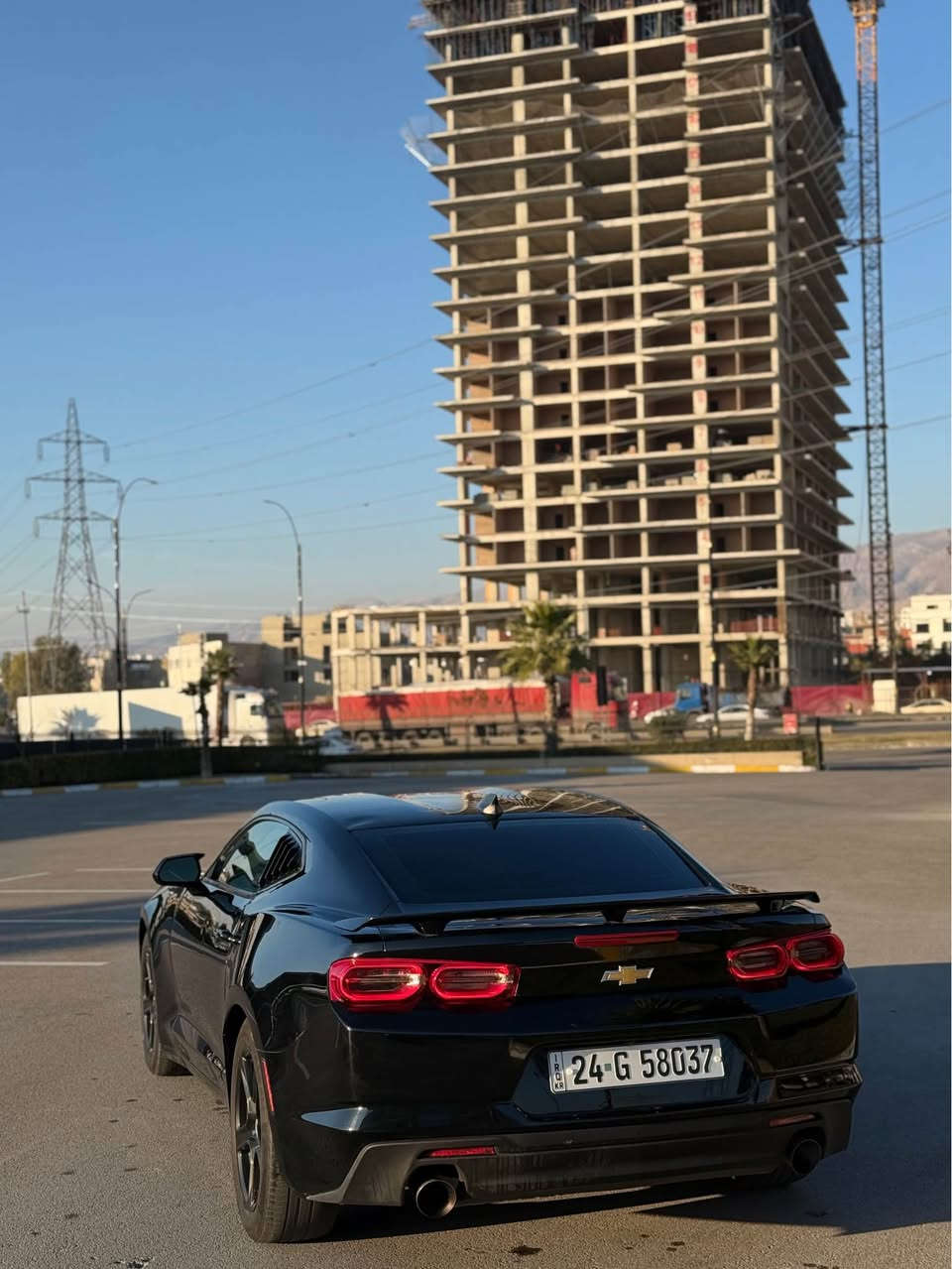 كامارو موديل ٢٠٢٢ 
محرك ٤ توربو 
كير محرك شرط
سياره بها ٣ قطع و شبر بالجاملغ
بدون شواصي 
كشن جلد
سياره داخل لونين اسود و احمر 
ماشيه ٤٤ ميل
لايتات امامي و خلفي ليد
رادار  جوانب 
رقم سنوي هزه كله جديد
دينار مصرف مابيه 
للبيع او مراوس فقط سيارات رقم شماليه
سعر السياره ١٣٥ ورقه و بي مجال 
للمزيد عن الاستفسار
*********** واتساب دهوك, العراق
