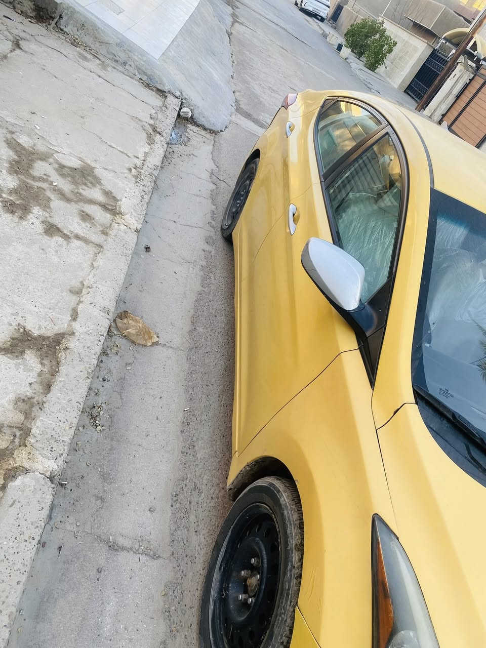 النترا مضلع 2014 سياره نص فول تحكمات جهتين هيترات كشانه سياره مدوشمه كامل كله جديد غرفه وصندوك تخم تاير   سياره بدون ايرباك حادثه جاملغ وحافت البنيد صور الحادث موجوده سياره حلوه السعر 108 العنوان بغداد الدوره ***********
