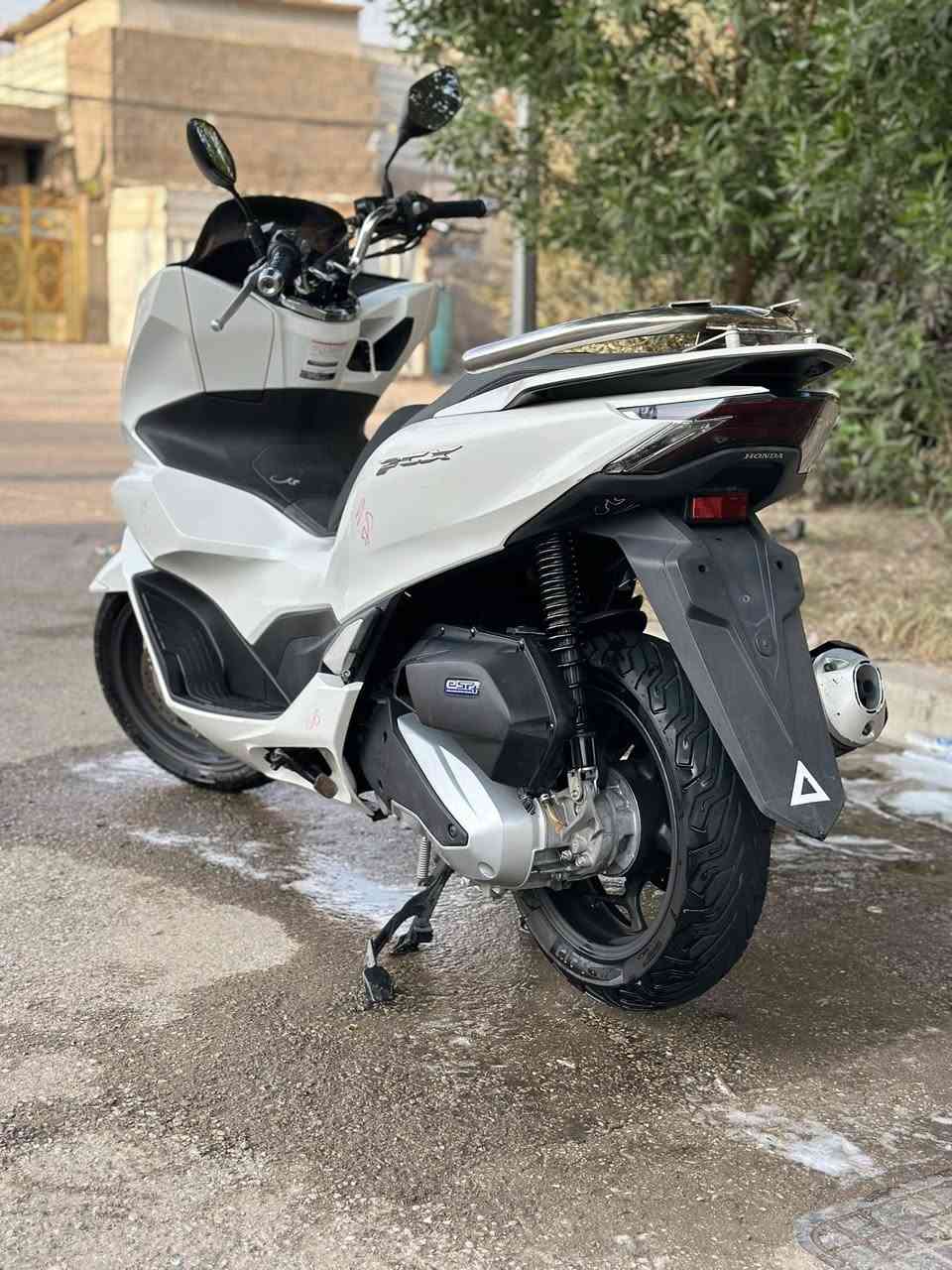 السلام عليكم
دراجه جيل رابع ياباني وكاله نضافه شكد متصور 

ماشيه 12 ألف  ختم دراجه kf  
Aps 
26 بيهه مجال بسيط 
مكاني شعب 
***********
