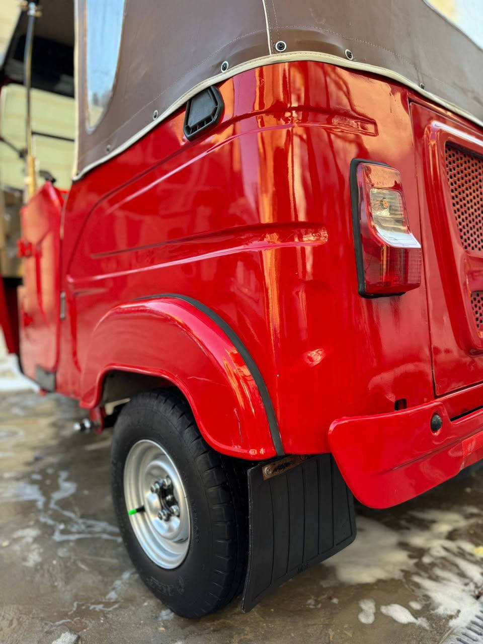 اسلام عليكم تكتك باجاج 22 مضلع رقم بغداد هزه كامله تحويل ثاني يوم تكتك خير من الله كامله مكمله بيهه بس بكلايت يسره معمره يم الكنر مكينه مكفوله تكتك كفاله دوس مامعمره مكان الدوره *********** مكلف بالنشر رقم صاحب موجود
