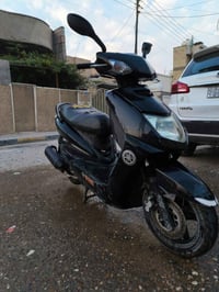 دراجه نوع سكنس 140 تجفيت جديد عوزها بس قبق هندر وراجز مال سلف  بين قوس...