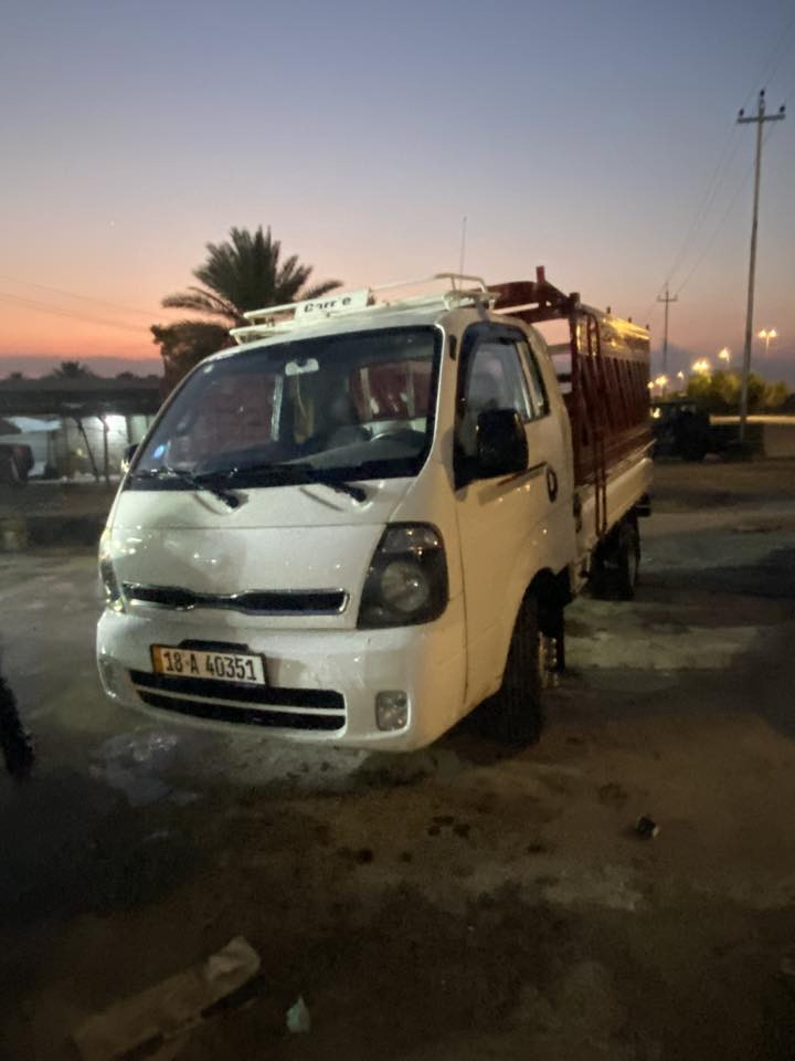 سلام عليكم كيا فحل 2017 مفتوح
مكفوله كفاله عامه محور وكامل ستد 27 محجر كامل وياه مكفوله كير ومكينه واكسل سياره نظيفه كلش وكامله سنويه جديده بأسمي تحويل ثاني يوم 
مكان الحله المركز 
للاتصال***********
سعر 140
