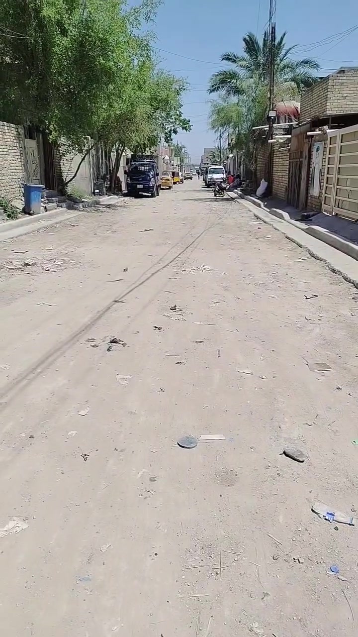 سلام عليكم بيت للبيع بسبع قصور مساحه 50 متر مقابيل البانزين خانه القديمه السعر 38 وبي مجال قليل 
***********
