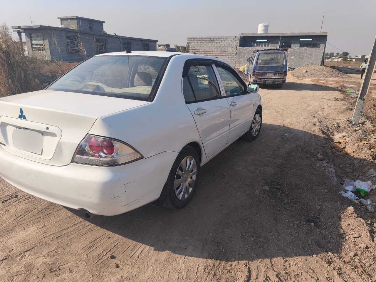 السلام عليكم
#مكلف_بالنشر
لاسنر بومة
موديل 2011
السعر 85
مكاني حي الجهاد
بيها 3 قطع صبغ اثر شخوط 
للاستفسار الاتصال  ***********
