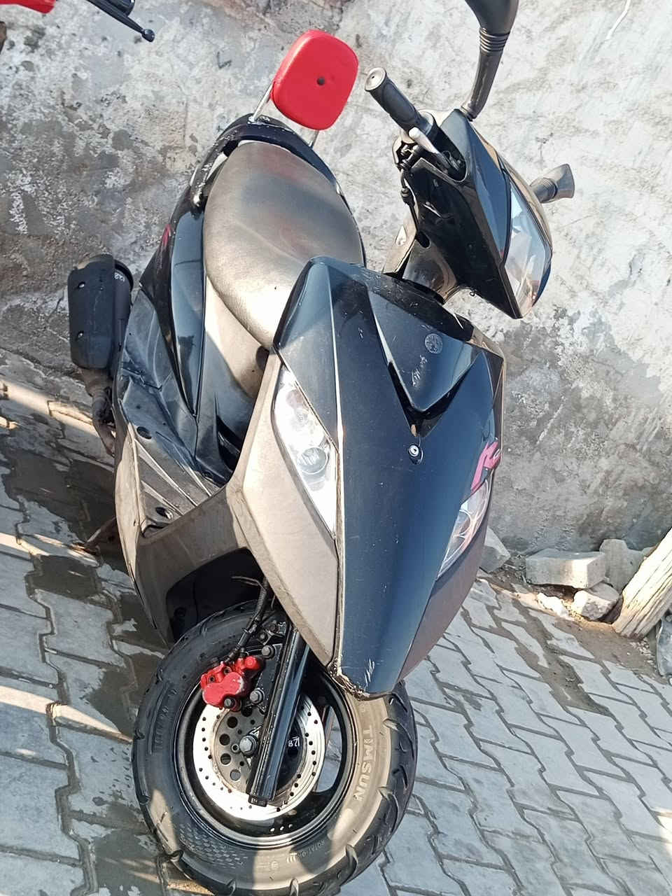 اللهم صل على محمد وال محمد
للبيع ماكس 140 ثعلب العدد 2 
كفااااله عاااااامه 
***********
بغداد مدينه الصدر السعر خاص
