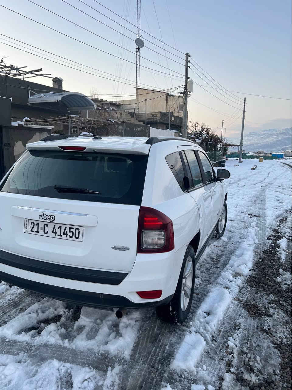 جێپ کۆمپاس مۆدێل 2016 دەبڵ ئەکسل4*4
کوشن جڵد کوشن هیتەر  شەغال 
تەبرید ساردوو گەرم 
سەنەوی تا 2029
چوار تایەی نوێ  دوپارچەی بۆیاغەبێ ناوگرتن 
سەیارەیەکی عایلی موڕتاح بۆسعر پەیوەندی بکە بە 
ژ.م. ***********
یان مەسج بکە رانية, السليمانية
