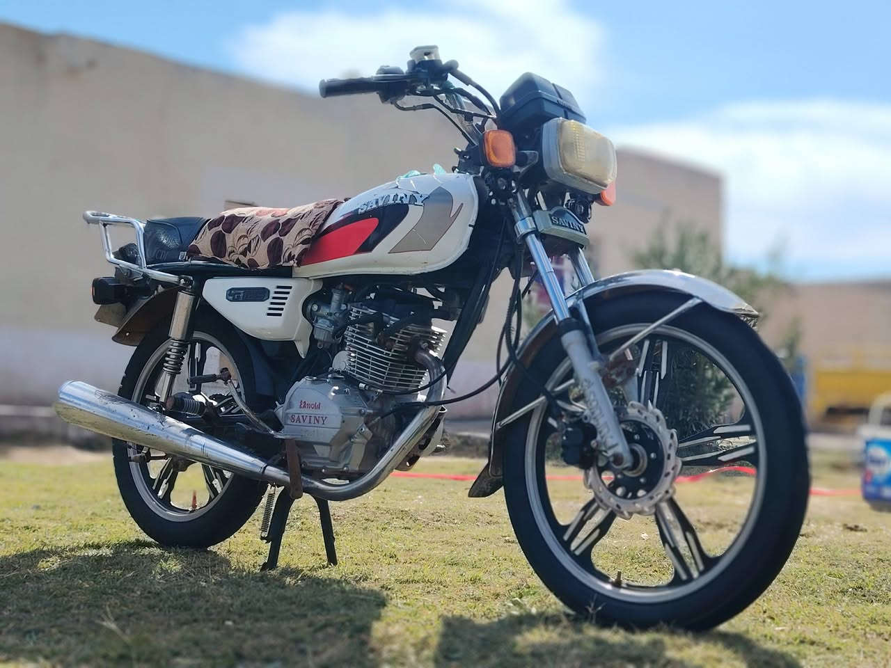 سلام عليكم دراجة البيع مديل 2020 دراجه كلك سعر خاص رقمي ***********
