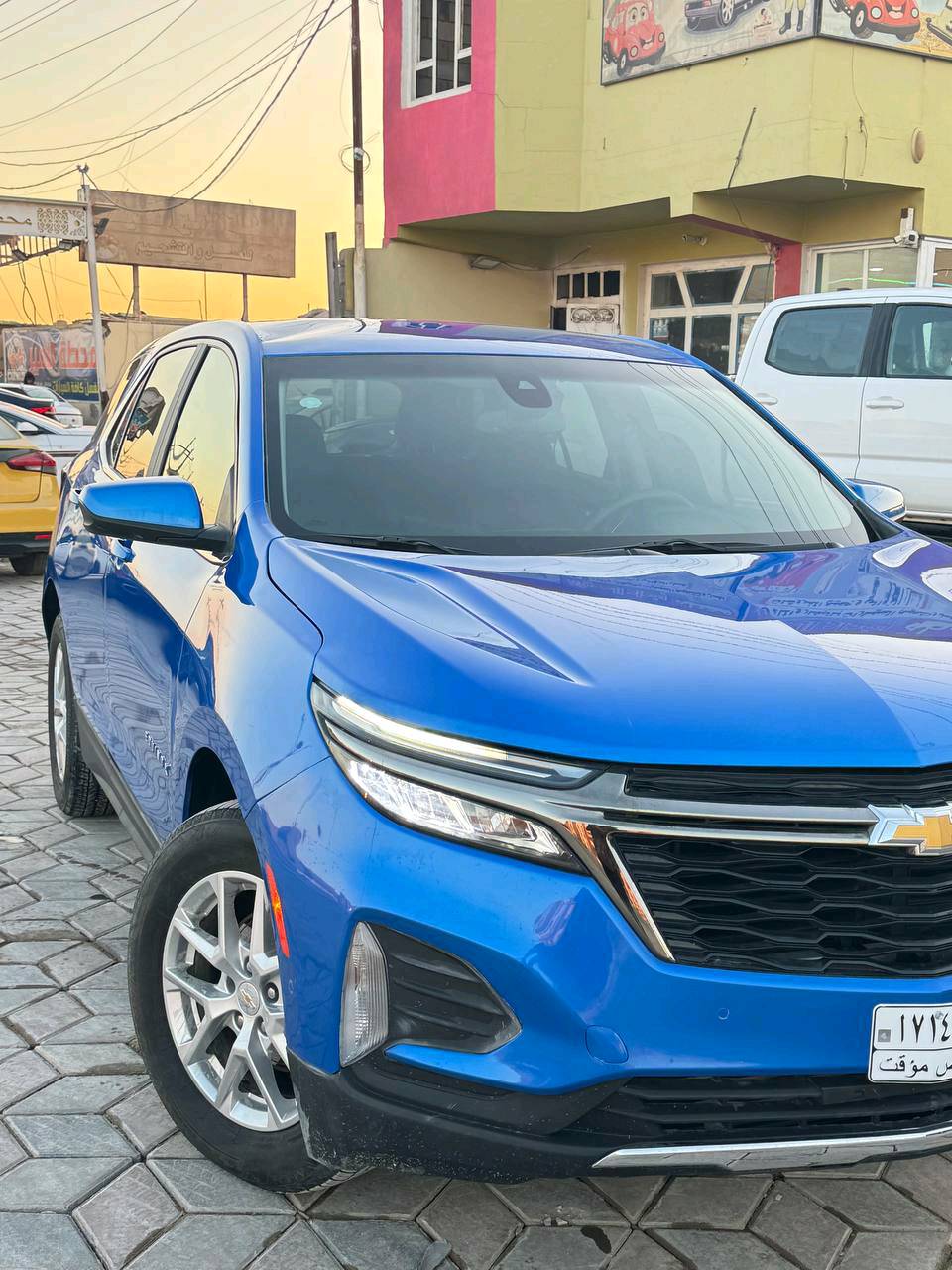 شوفرليت كيونكس موديل 2024 دخول جديد سيارة مرقمه شهداء قادسية سنتين صير حرة وكالة عامة بإسم المشتري سيارة حادثة جاملغ وباب السياق بدون دواخل سيارة جديدة على وضع الشركة ماشية 14 الف فول مواصفات عدة البانوراما بصمة تشغيل عن بعد حساسات اماميه وخلفيه كشن كهرباء جنطة كهرباء شاشة جبيرة كامرة رادارات تدفئ بالشكنات وبعد بيه هواي مواصفات السعر 138بيه مجال قليل 