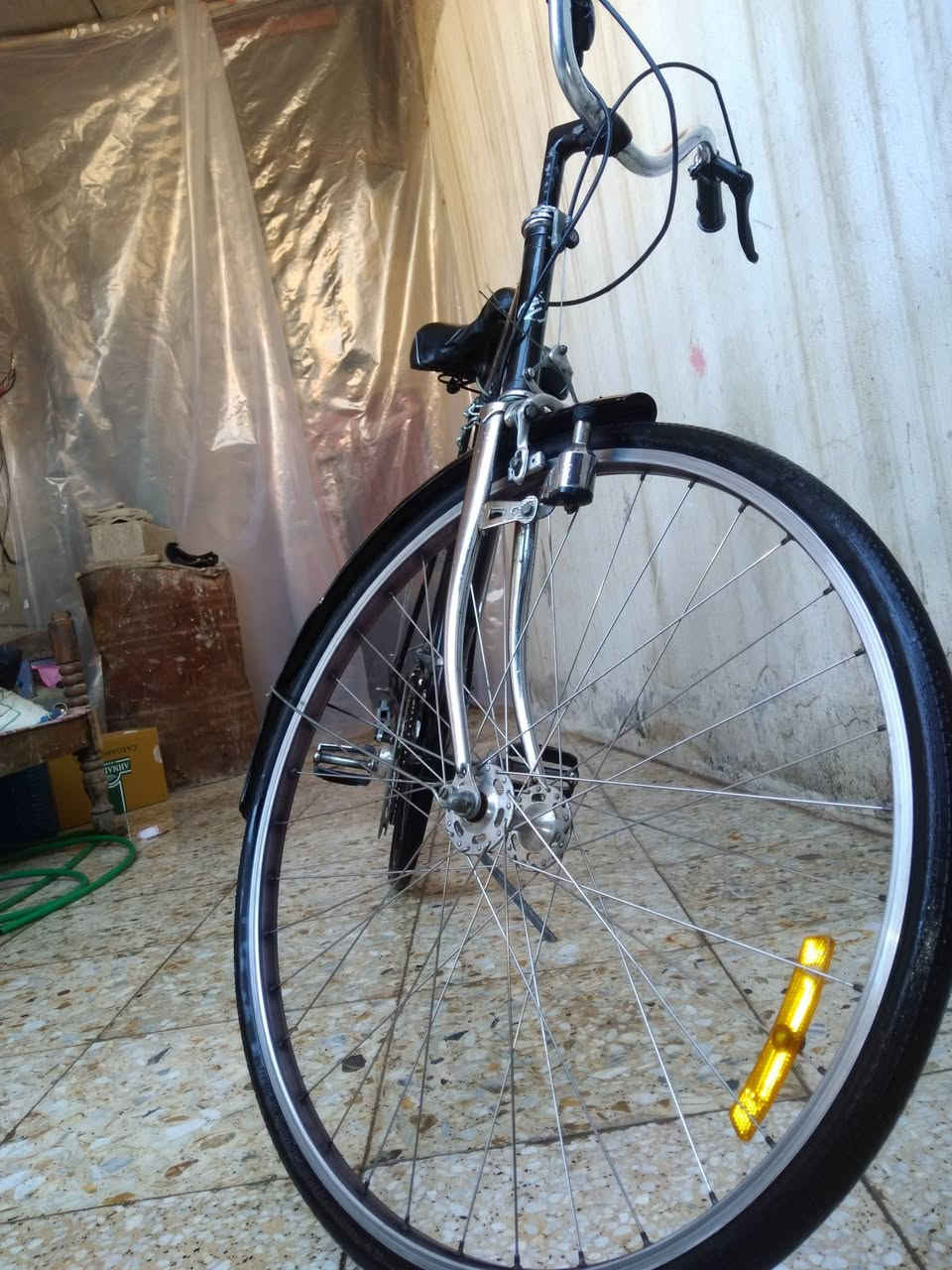 بايسكل للبيع نوعيه شيمانو c700 كامل مكمل مابي نقص بايسكل خفيف كلش رياضي السعر 110 وبي مجال العنوان بغداد الامين الثانيه رقم ***********
