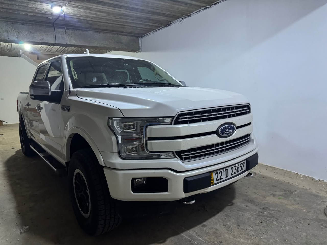 سلام عليكم فورد f150موديل 2018ماشي ٧٢الف بدون صبخ و بدون تعديل  قبات موسفات بانوراما رادار امام و خلفي جانبي كامير ٣٦٠او بارك كوشن تدفيئه و تبريد كوشن ورا تدفيئه اوتو ستار ستوب مرايات حساس جام خلفي كهربائي صدندوق شفط كوشن خزن سياره مظيفه بمعنا كليمه فول فول يعني قبات موسفات مود سياقه اربعه مو د سياقه محرك ٨مرغوب سياره بدون نواقص جاهزه من كول شي دينارمصرف مابيها سعر 300$مجال بصيط رقم موبايل *********** كيفري, ديالى
