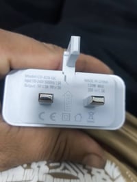 شاحنه اصليه اي جهاز يرهمله يدعم الشحن سريع 120واط حقيقي سعرها 12الف رس...