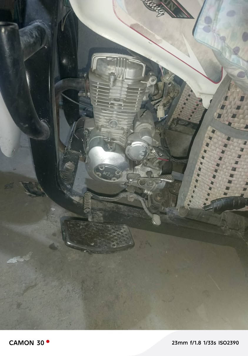 محرك نضيف نكره سلف كلشي مابيه نتيار ممكاني الناصريه مركزساهرون المدينه سعر 60مفتوح مره وحده وشاده غراضه اصليات رقم نتصل ***********
