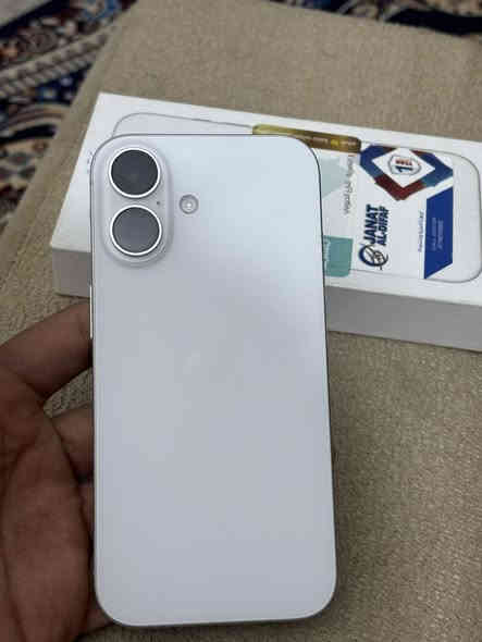 ايفون 16 العادي لون ابيض نضافه 100/100 شرق اوسط ملحقات كارتون و وصله الشحن مكان ناصريه حي تضحيه بطاريه 98 توه نزلت من حدثت نسخه ال 256 مو ال ١٢٨ سعر 900 وبيه مجال لستفسار وتساب فقط ***********
