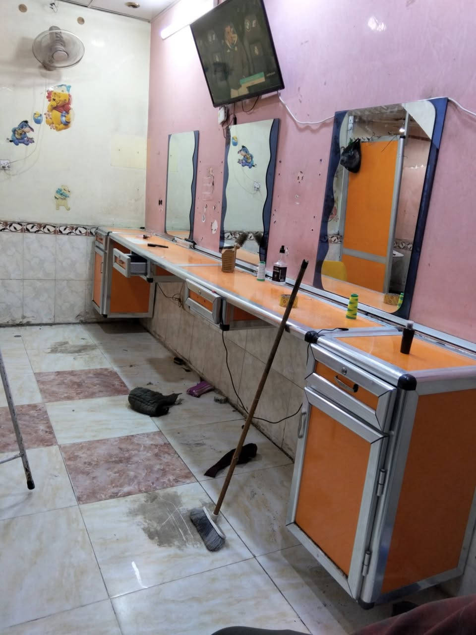 للبيع الميز فقط ***********
