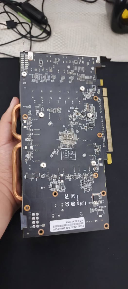السلام عليكم كارت rx580 نظيف جدا و حرارة 63 و فريمات 60-65 على furmark بدقة 1080 الكارت صار بيه عطل بسيط بدوائر الطاقة أو الvram رايده ب70 و بي مجال للشراي توصيل ما عندي و بدون كارتون لان أخذته مع تجميعة جاهزة و كاملة أو مراوس ب gtx 1060 و انطي فرق


**إذا كنت صاحب هذا الإعلان وتريد حذفه لأي سبب، رجاءا أرسل رسالة إلى الدعم الفني**